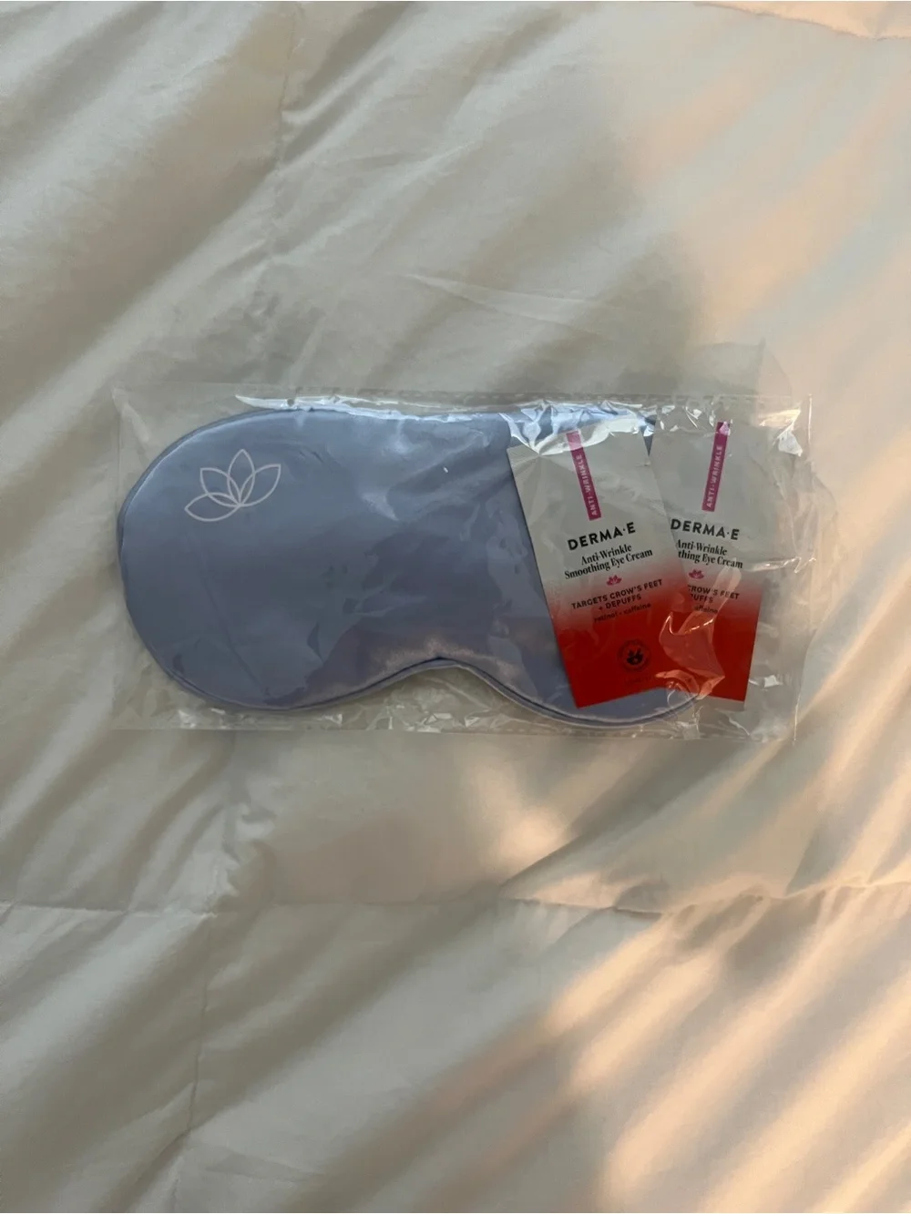 Satin Sleep Mask with eye cream samples
